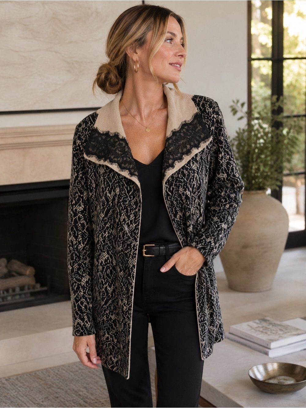 Chico’s 1 Black Tan Open Cardigan Lace Cotton Midweight 6 8 Medium Jacket Coat